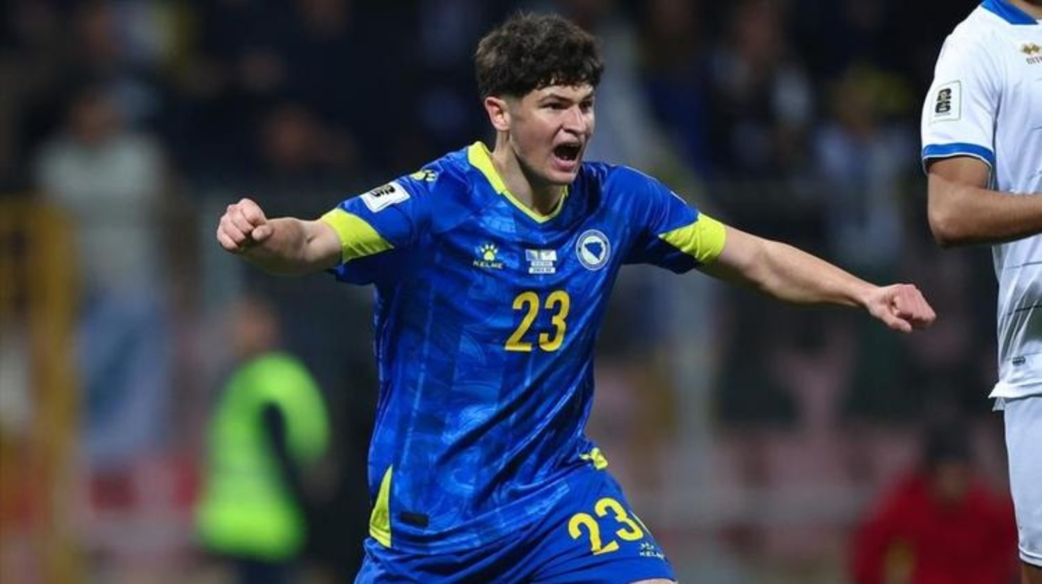 DB电竞直播平台入口-关于奥地利队主场平波黑险胜晋级的信息