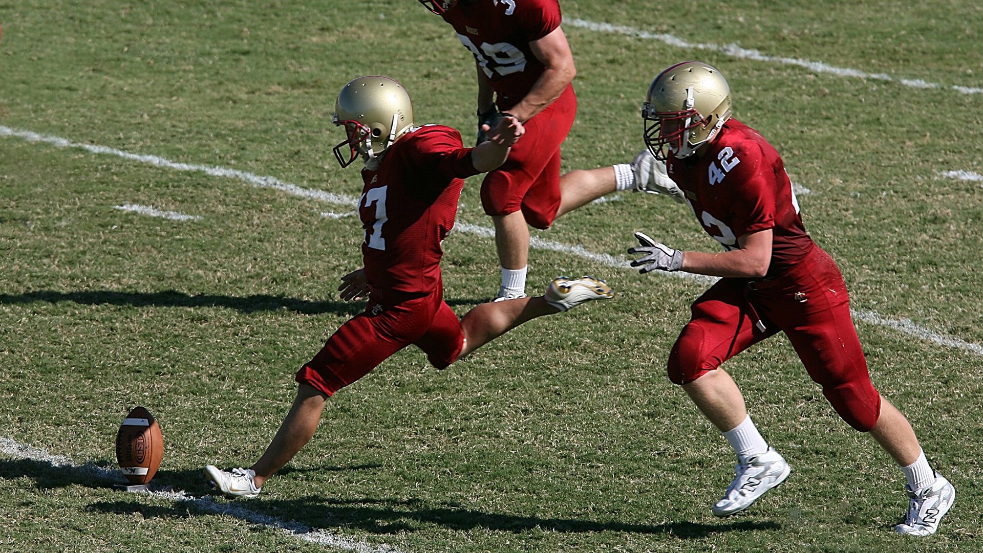 DB电竞下载-赛道上的终极审判，法比尼奥关键进球定鼎F1年度争冠之夜