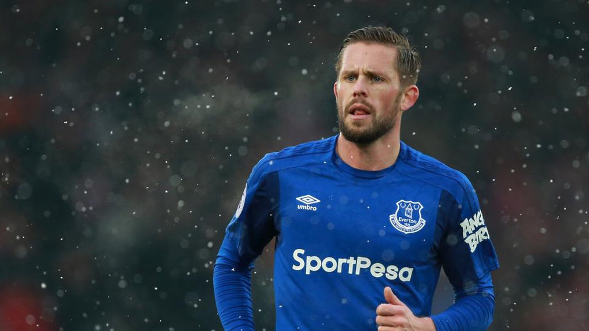 DB电竞直播平台入口-克莱·汤普森节奏完全掌控，勇士体系粉碎骑士防守迷阵